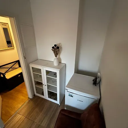 Kleine In Apartment Seelow