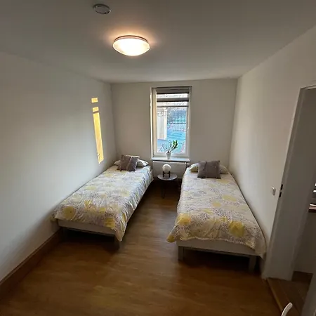 Kleine In Apartament